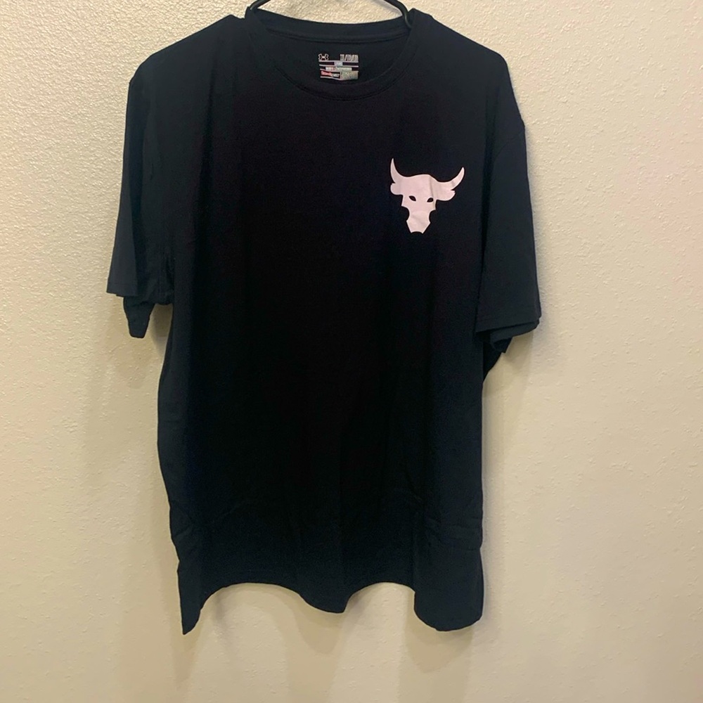 Men’s extra large rock under armor tea